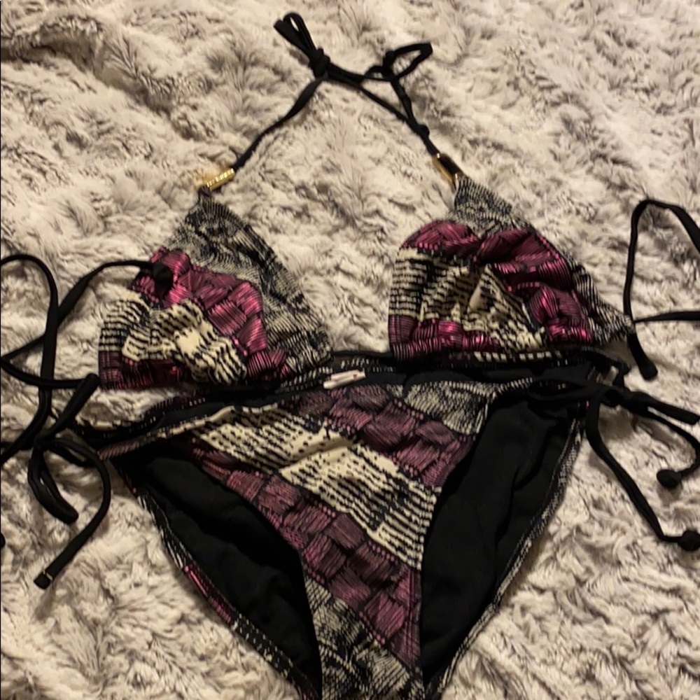 Black and pink binkini